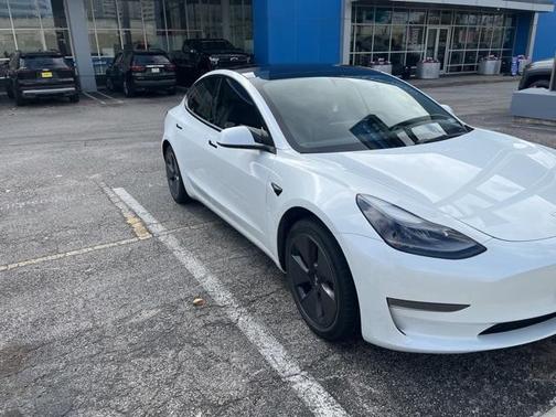2023 Tesla Model 3 Base