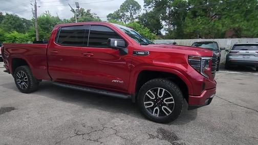 2023 GMC Sierra 1500 AT4