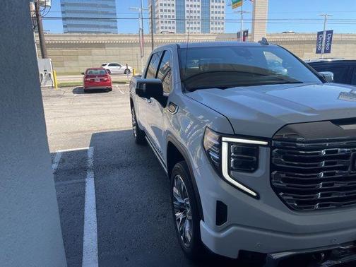 Summit White 2024 GMC Sierra 1500 Denali