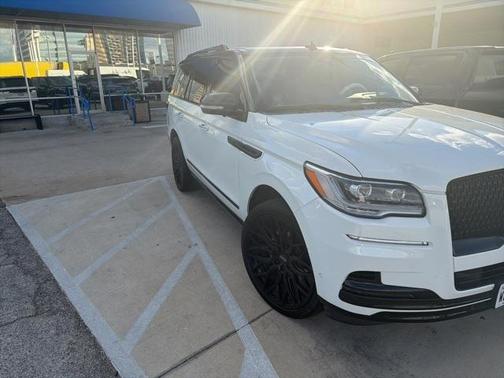 2022 Lincoln Navigator Reserve