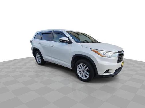 Blizzard Pearl 2016 Toyota Highlander LE