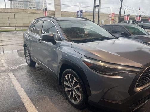 CELESTITE 2022 Toyota Corolla Cross XLE
