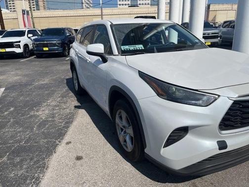 2023 Toyota Highlander L