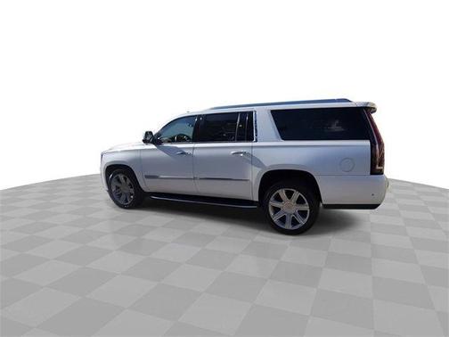 2018 Cadillac Escalade ESV Luxury