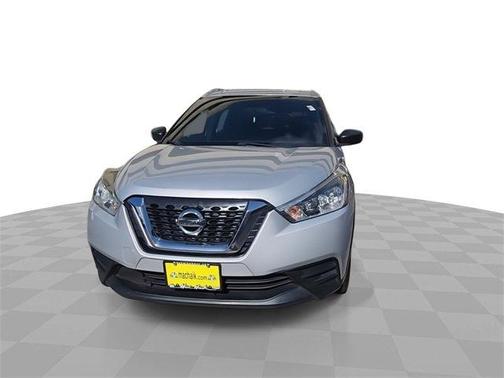 2019 Nissan Kicks S