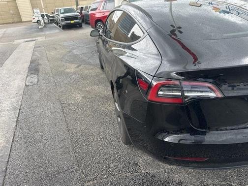2022 Tesla Model 3 Base