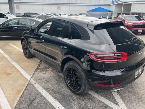 2018 Porsche Macan Base