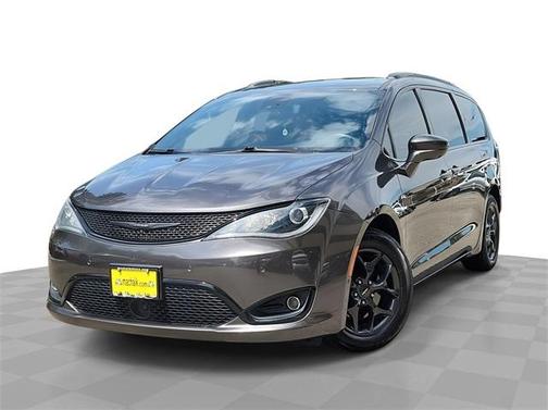 2020 Chrysler Pacifica Touring-L Plus