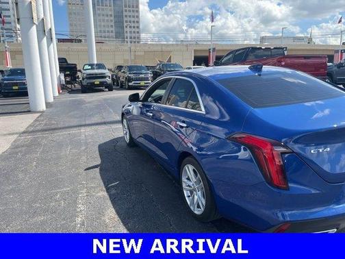 2022 Cadillac CT4 Luxury