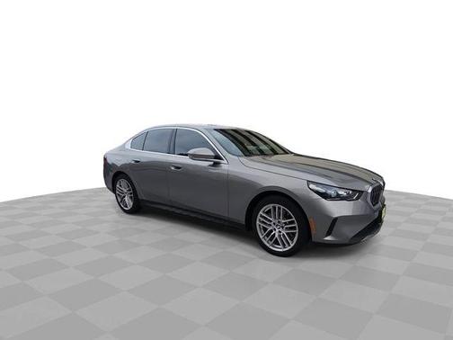 Oxide Gray Metallic 2024 BMW 530 i