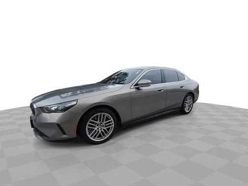 Oxide Gray Metallic 2024 BMW 530 i