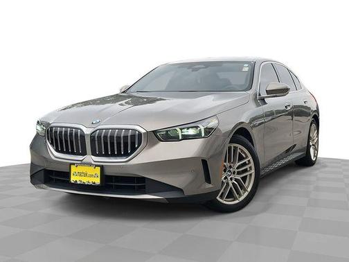 Oxide Gray Metallic 2024 BMW 530 i