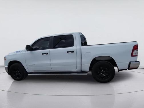 Bright White Clearcoat 2023 RAM 1500 Big Horn