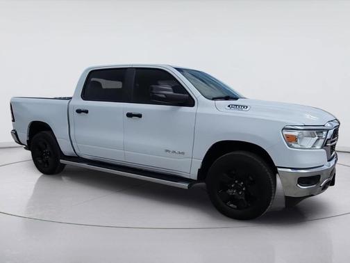 Bright White Clearcoat 2023 RAM 1500 Big Horn
