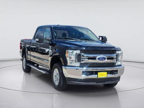 Shadow Black 2018 Ford F-250 XLT