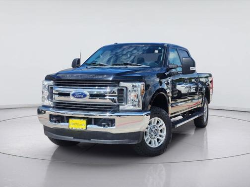Shadow Black 2018 Ford F-250 XLT