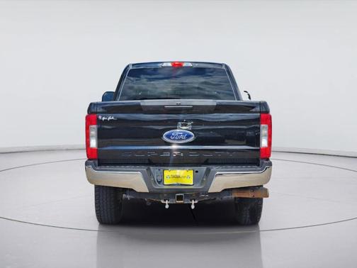 Shadow Black 2018 Ford F-250 XLT