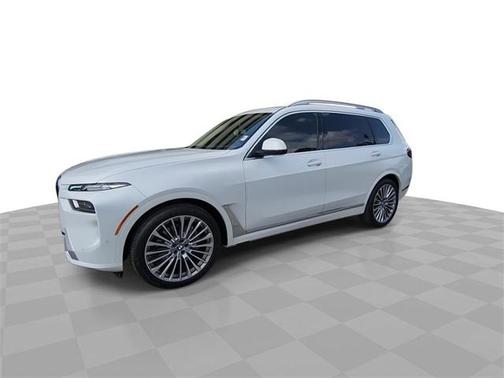 2025 BMW X7 xDrive40i