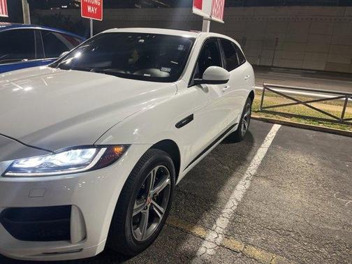 2017 Jaguar F-PACE 35t R-Sport