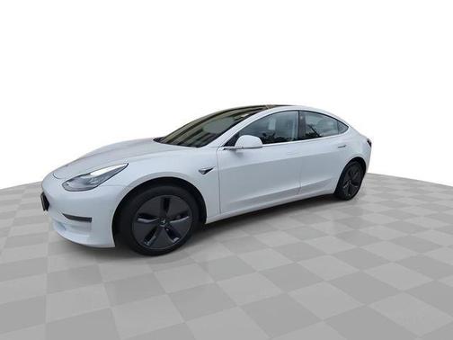White 2020 Tesla Model 3 Standard Range Plus