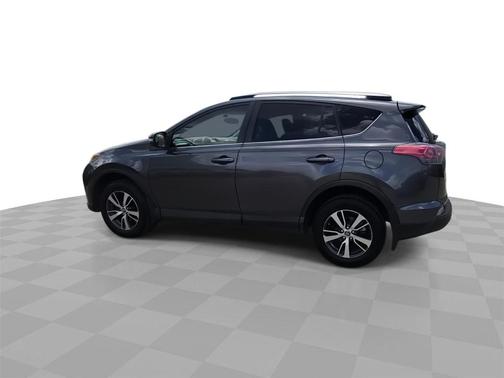 Magnetic Gray Metallic 2016 Toyota RAV4 XLE