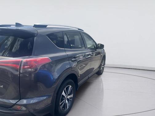 Magnetic Gray Metallic 2016 Toyota RAV4 XLE
