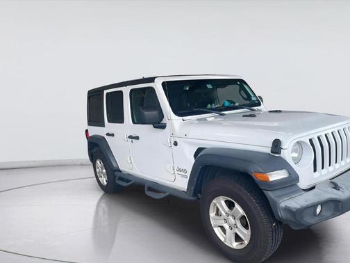 Bright White Clearcoat 2018 Jeep Wrangler Unlimited Sport