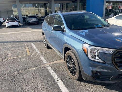 2024 GMC Terrain SLT