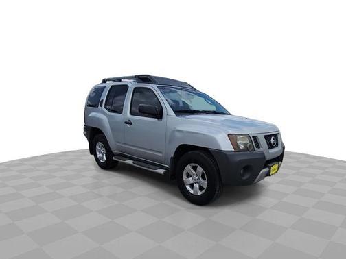 Silver Lightning Metallic 2010 Nissan Xterra S