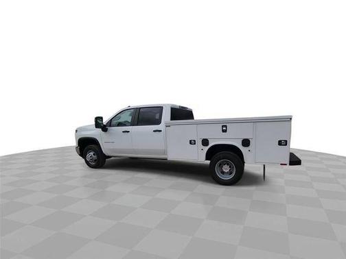 Summit White 2026 Chevrolet Silverado 3500 WT