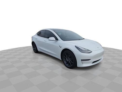White 2019 Tesla Model 3 Long Range