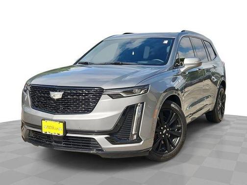 Silver Metallic 2023 Cadillac XT6 Premium Luxury FWD