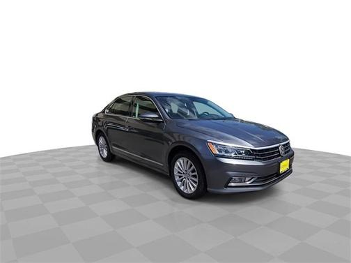 2016 Volkswagen Passat 1.8T SE