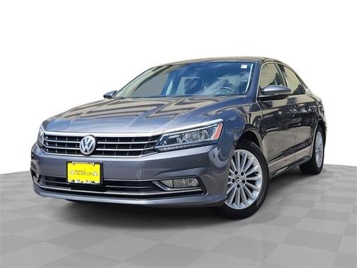 2016 Volkswagen Passat 1.8T SE