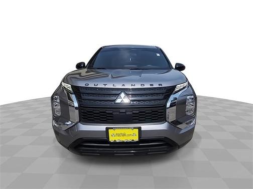 2022 Mitsubishi Outlander Black Edition