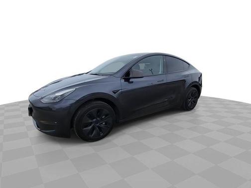 Stealth Gray 2025 Tesla Model Y Long Range