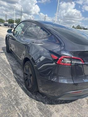 Stealth Gray 2025 Tesla Model Y Long Range