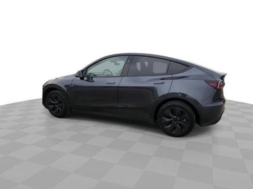 Stealth Gray 2025 Tesla Model Y Long Range