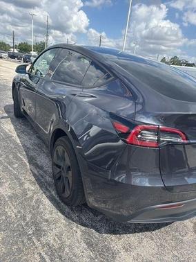 Stealth Gray 2025 Tesla Model Y Long Range