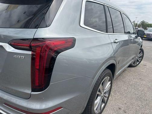 Silver Metallic 2025 Cadillac XT6 Premium Luxury FWD