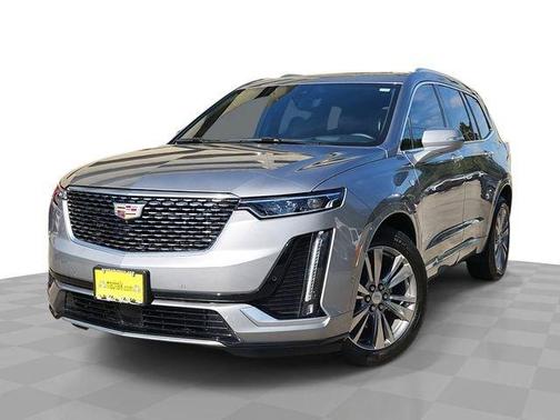 Silver Metallic 2025 Cadillac XT6 Premium Luxury FWD