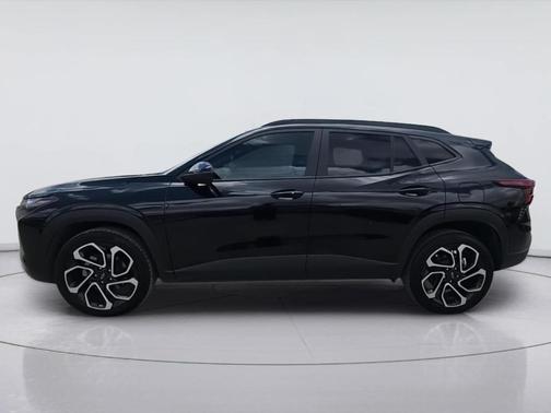 Mosaic Black Metallic 2024 Chevrolet Trax 2RS
