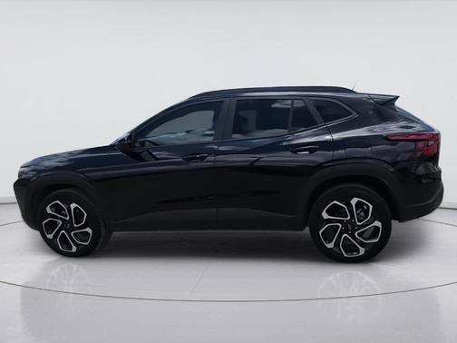Mosaic Black Metallic 2024 Chevrolet Trax 2RS