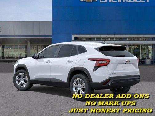 2025 Chevrolet Trax LS