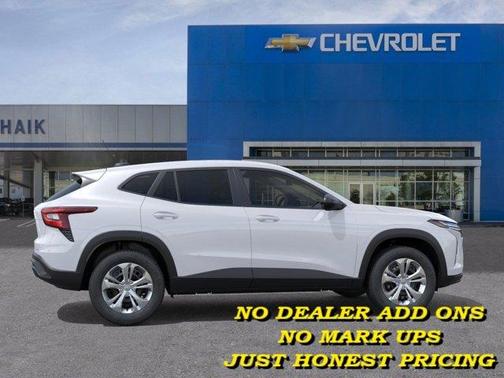 2025 Chevrolet Trax LS