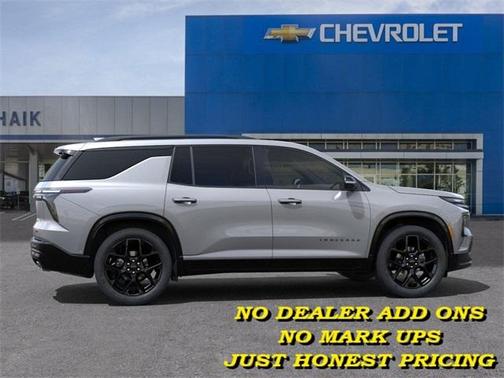 2025 Chevrolet Traverse RS