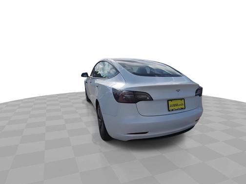 Pearl White Multi 2023 Tesla Model 3 Base