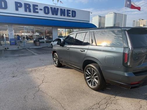 2021 Cadillac Escalade Sport