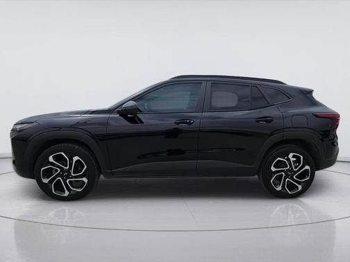 Mosaic Black Metallic 2024 Chevrolet Trax 2RS