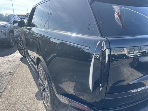 2023 Land Rover Range Rover P400 SE